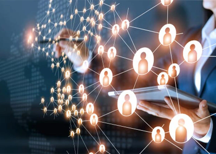 نقش فناوری و دیجیتال مارکتینگ در خدمات مشاور کسب و کار در شیراز