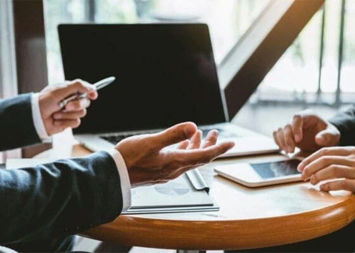 نقش مشاور کسبوکار در تصمیمهای استراتژیک